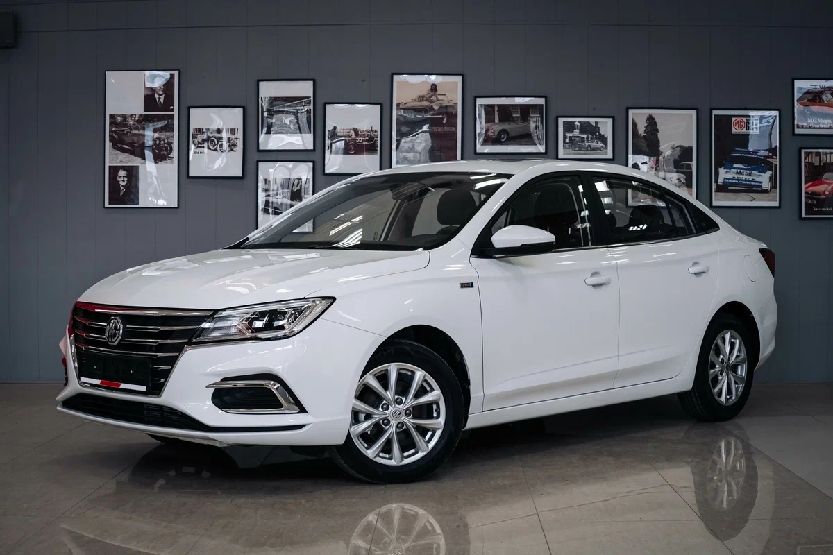 MG 5 с автосалона по цене от 1 045 000 рублей