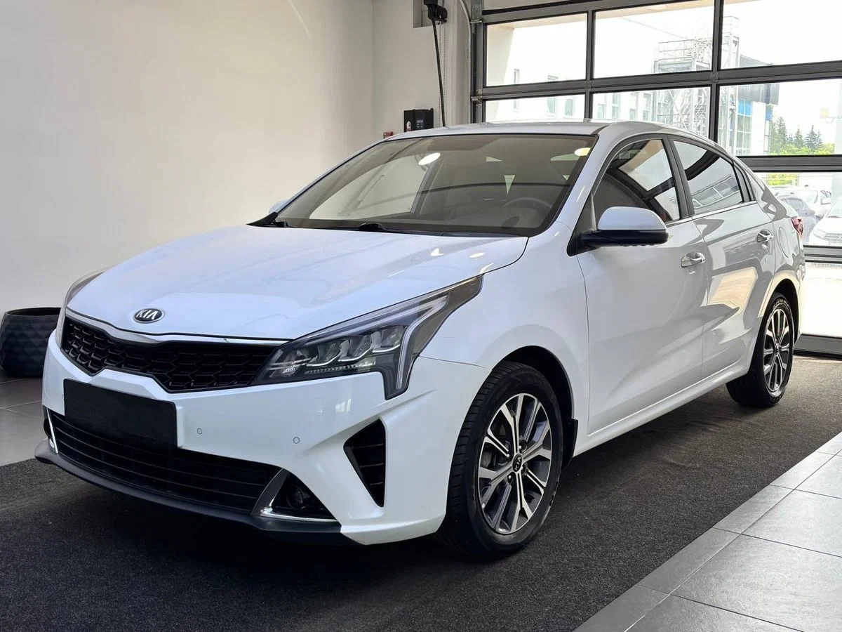 KIA Rio купить по цене от 1 260 000 рублей